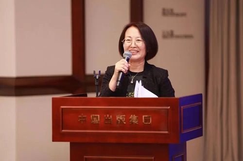 华闻传媒产业创新研究院院长冯玉明做项目点评